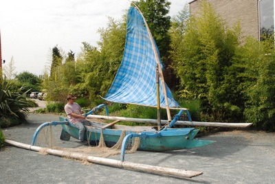 Eastern Outrigger Canoe / Prau
