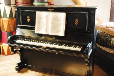 Old Piano &quot;Maison Beethoven&quot;
