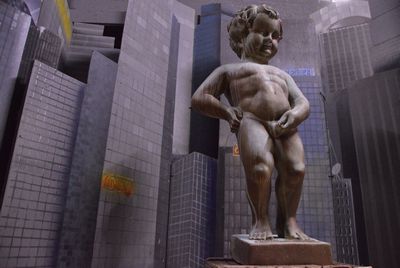 &quot;Manneke Pis&quot;  statue XL