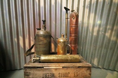 Case with 4 Copper Tanks