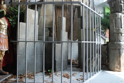 Fence, Prison a piece