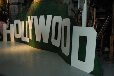 Letters Hollywood to be hanged up !!!