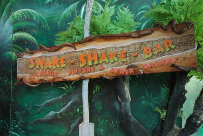 Panel, &quot;Snake Shake Bar&quot;