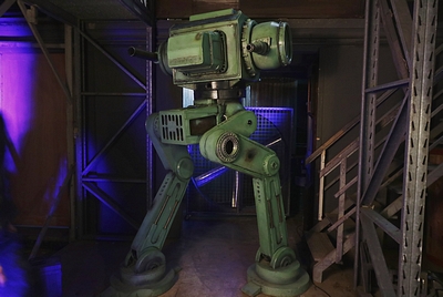 Robot, Light Green &quot;Tank&quot;